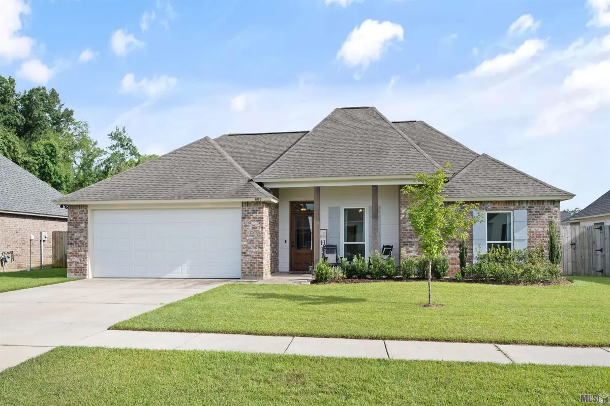 883 Piney Grounds Dr, Gonzales, LA 70737 - #1