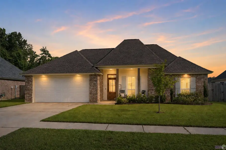 883 Piney Grounds Dr, Gonzales, LA 70737 - #2