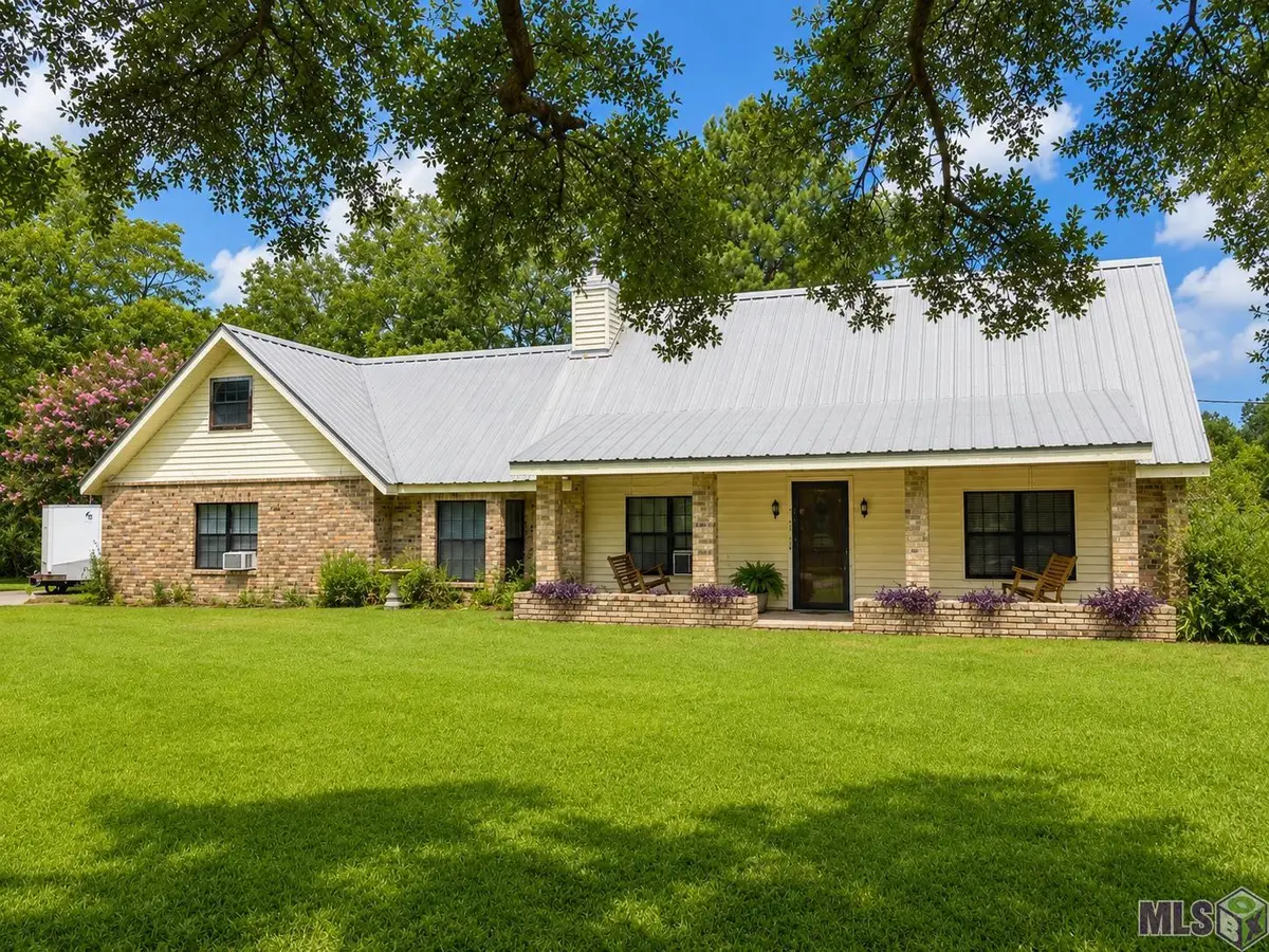 76950 Dewey Dr, Grosse Tete, LA 70740 - #1