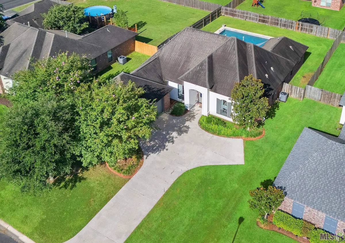 14020 West Creek Dr, Gonzales, LA 70737 - #1