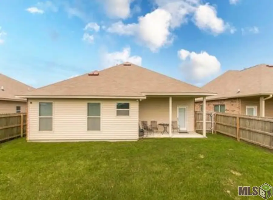 42598 Baystone Ave #1, Prairieville, LA 70769 - #2