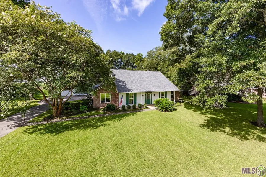 3171 Emily Dr, Port Allen, LA 70767 - #2