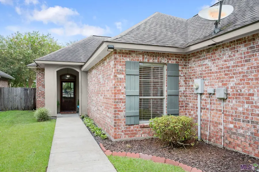 3076 Southbank Dr, Baton Rouge, LA 70810 - #2