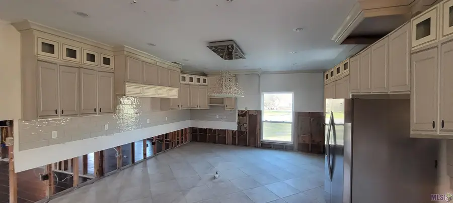 3437 Tezcucco Dr, Baton Rouge, LA 70820 - #2