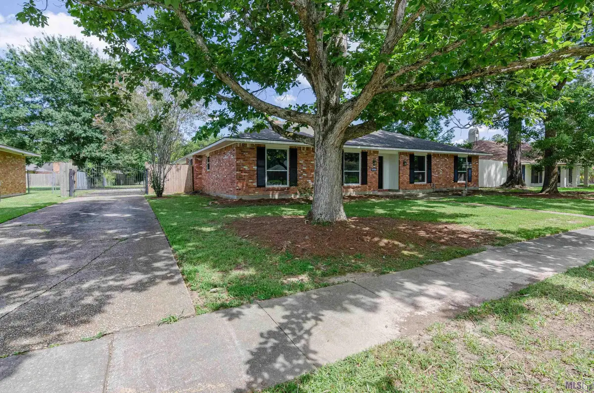6337 Hickory Ridge Bl, Shenandoah, LA 70817 - #1