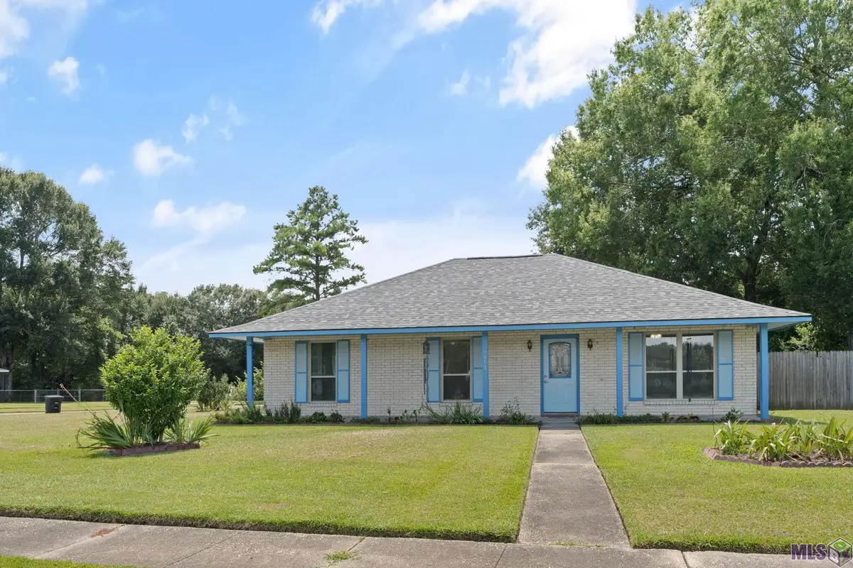 10003 E Brookside Dr, Central, LA 70818 - #1