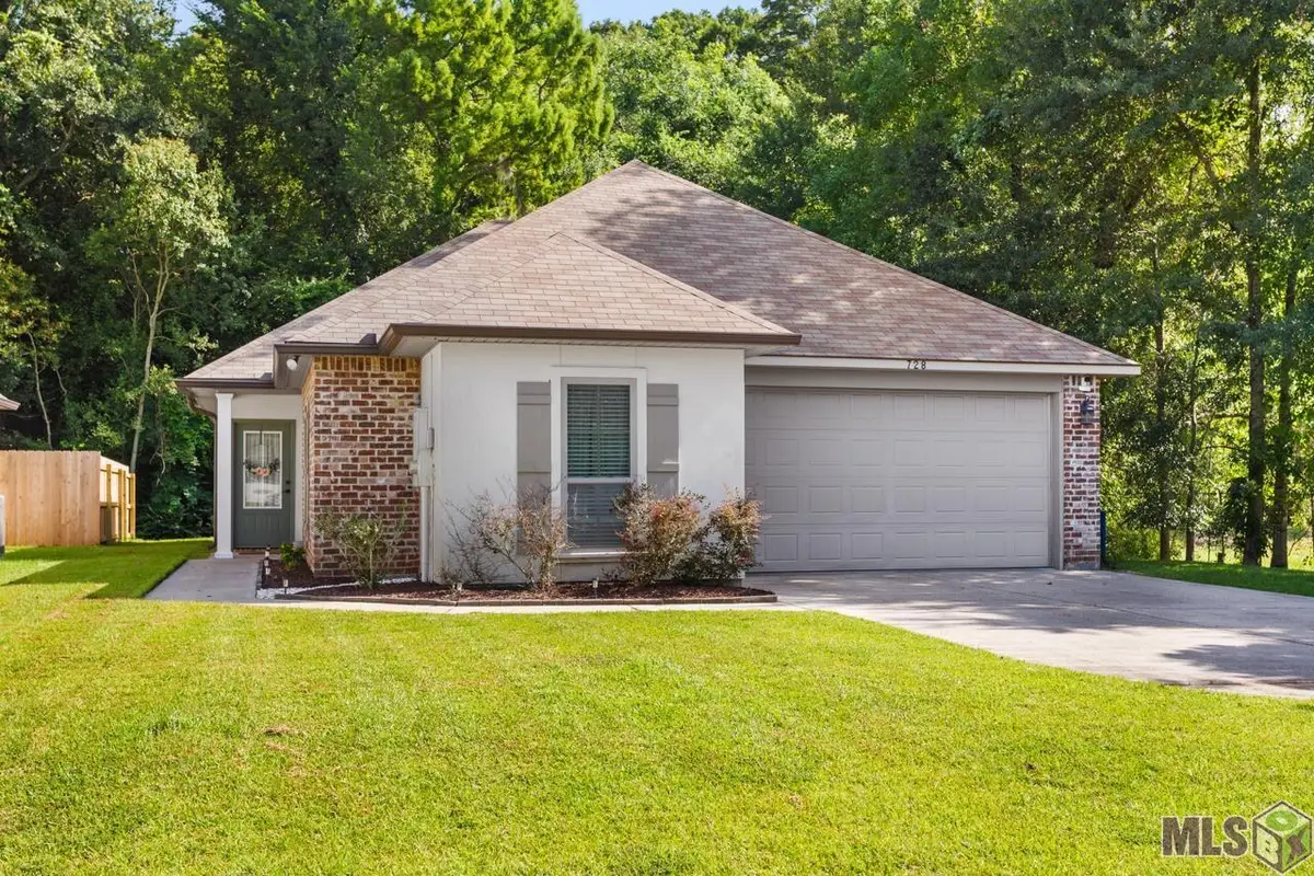 728 Pine Hollow Dr, Gonzales, LA 70737 - #1
