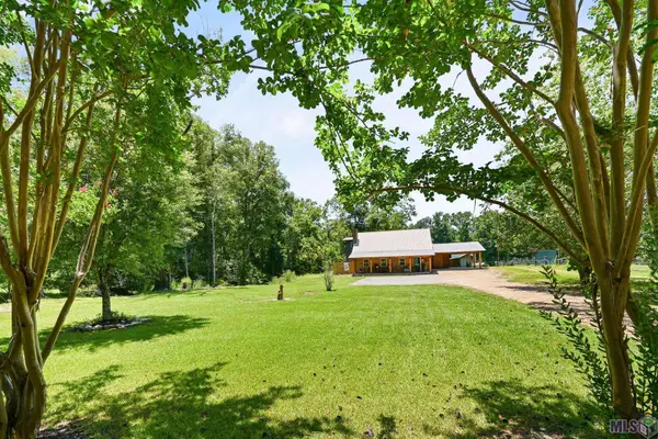 6407 Pohlman Rd, St. Francisville, LA 70775
