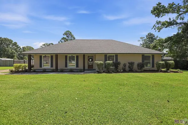 25540 Plantation Ave, Denham Springs, LA 70726