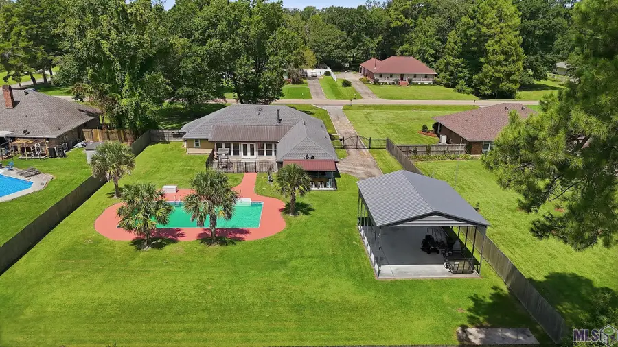 25540 Plantation Ave, Denham Springs, LA 70726 - #2