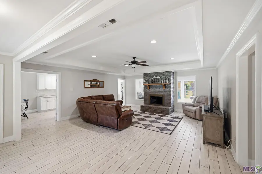 25540 Plantation Ave, Denham Springs, LA 70726 - #3