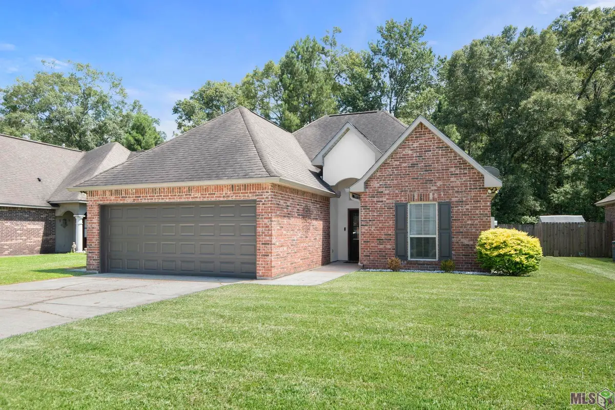 10154 Angela Dr, Denham Springs, LA 70706 - #1