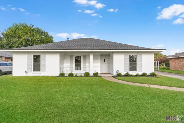 2242 Bernwood Dr, Baton Rouge, LA 70816