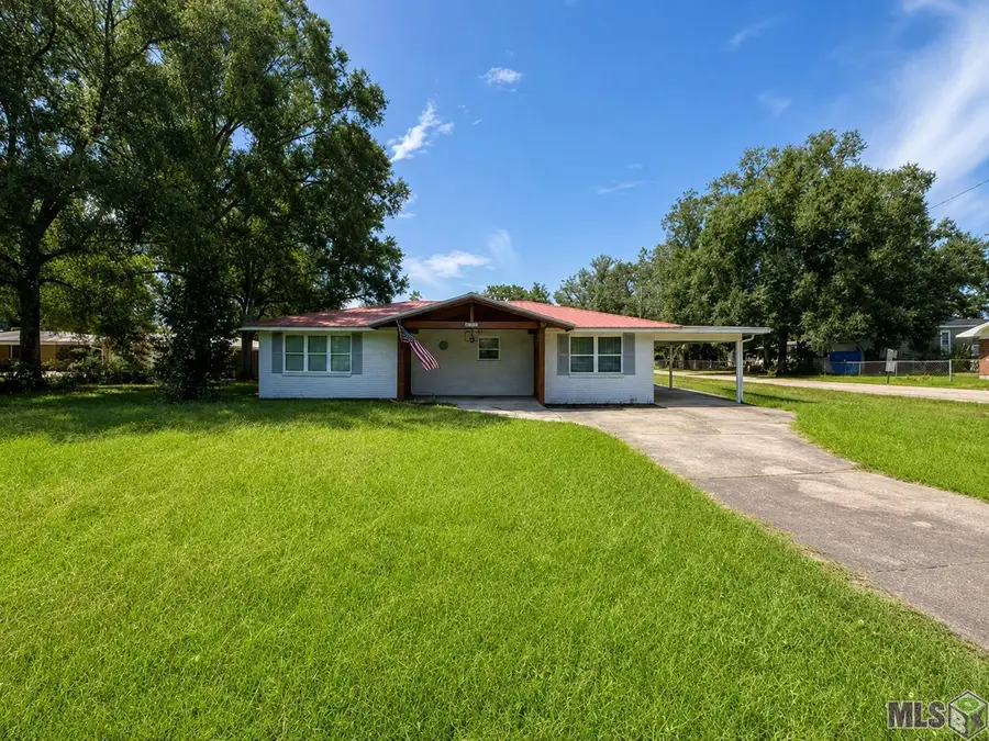 7660 Amite Church Rd, Denham Springs, LA 70706 - #2