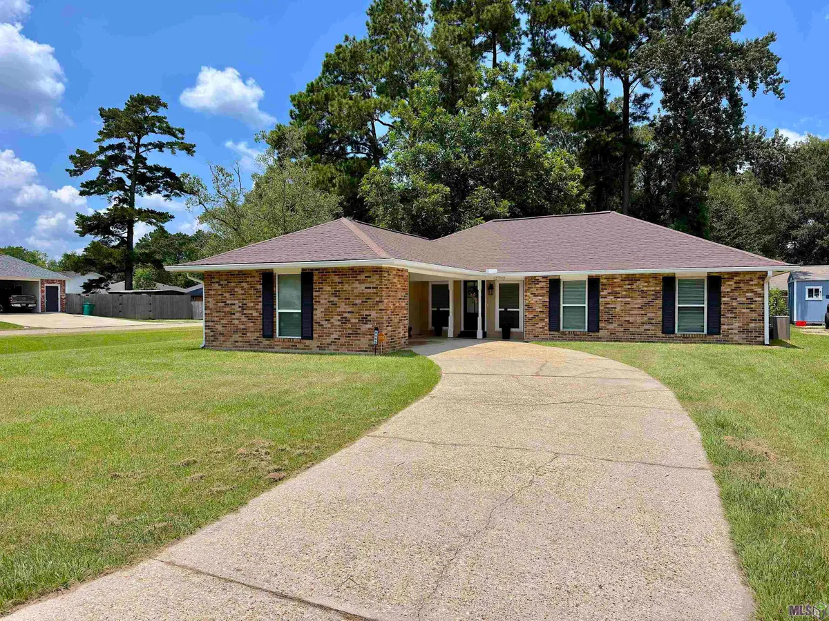 9063 Cedar Springs Ave, Denham Springs, LA 70726 - #1