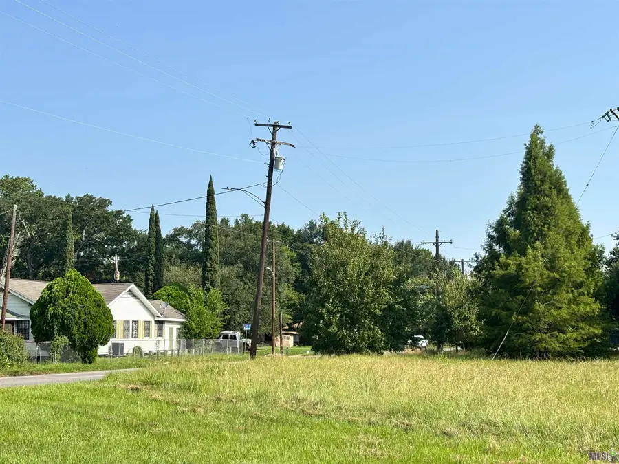 3305 Ontario Street, Baton Rouge, LA 70805 - #2
