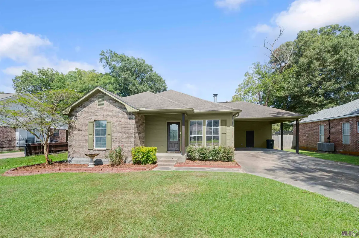 11178 Village Green Dr, Greenwell Springs, LA 70739 - #1