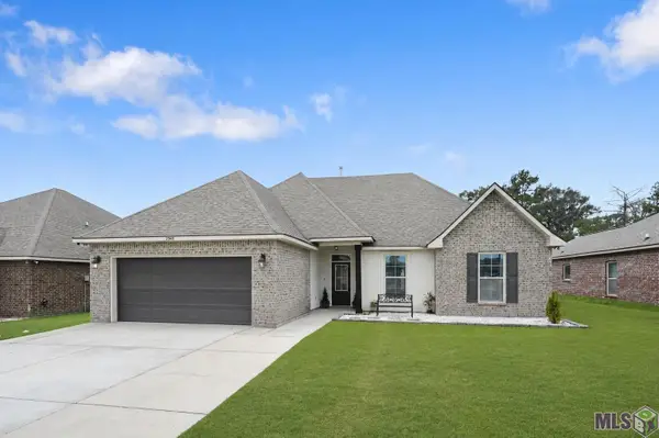 23165 Berry View Dr, Denham Springs, LA 70726