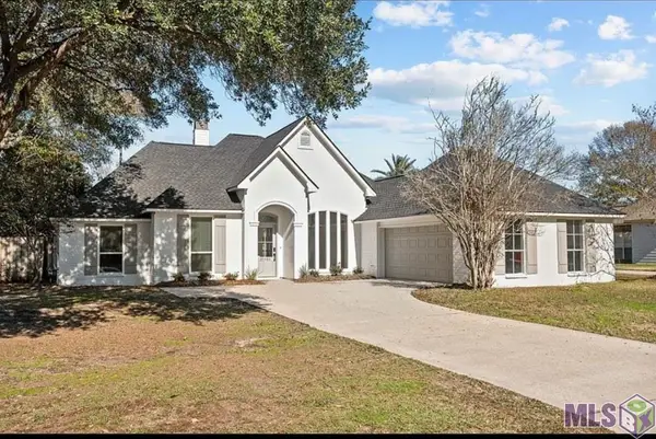 37286 Overland Trail, Prairieville, LA 70739