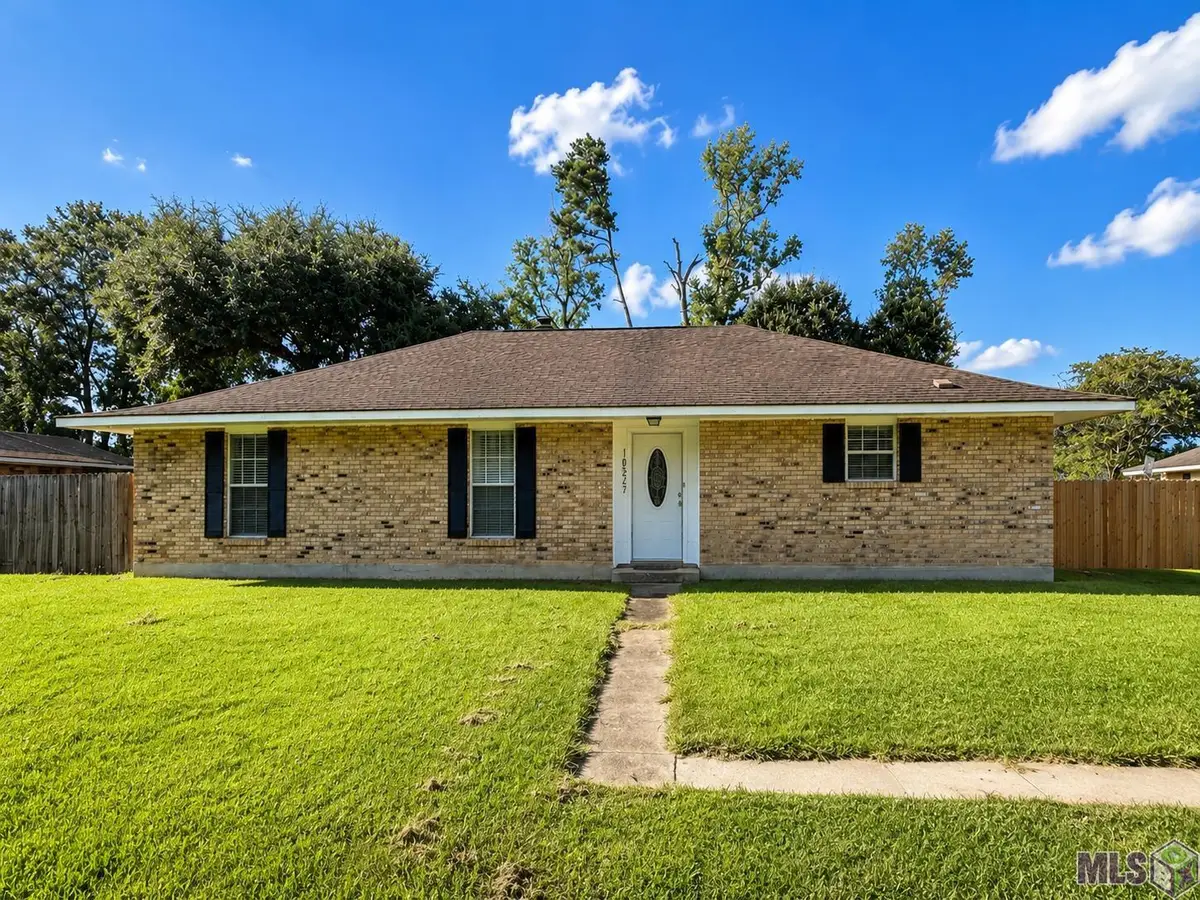 16527 Pernecia Ave, Greenwell Springs, LA 70739 - #1