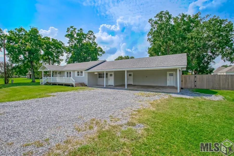 40035 Cornerview Rd, Gonzales, LA 70737 - #2