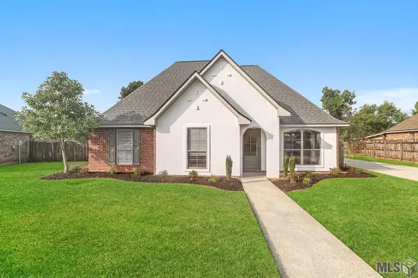 34297 Hawks Cove, Denham Springs, LA 70706