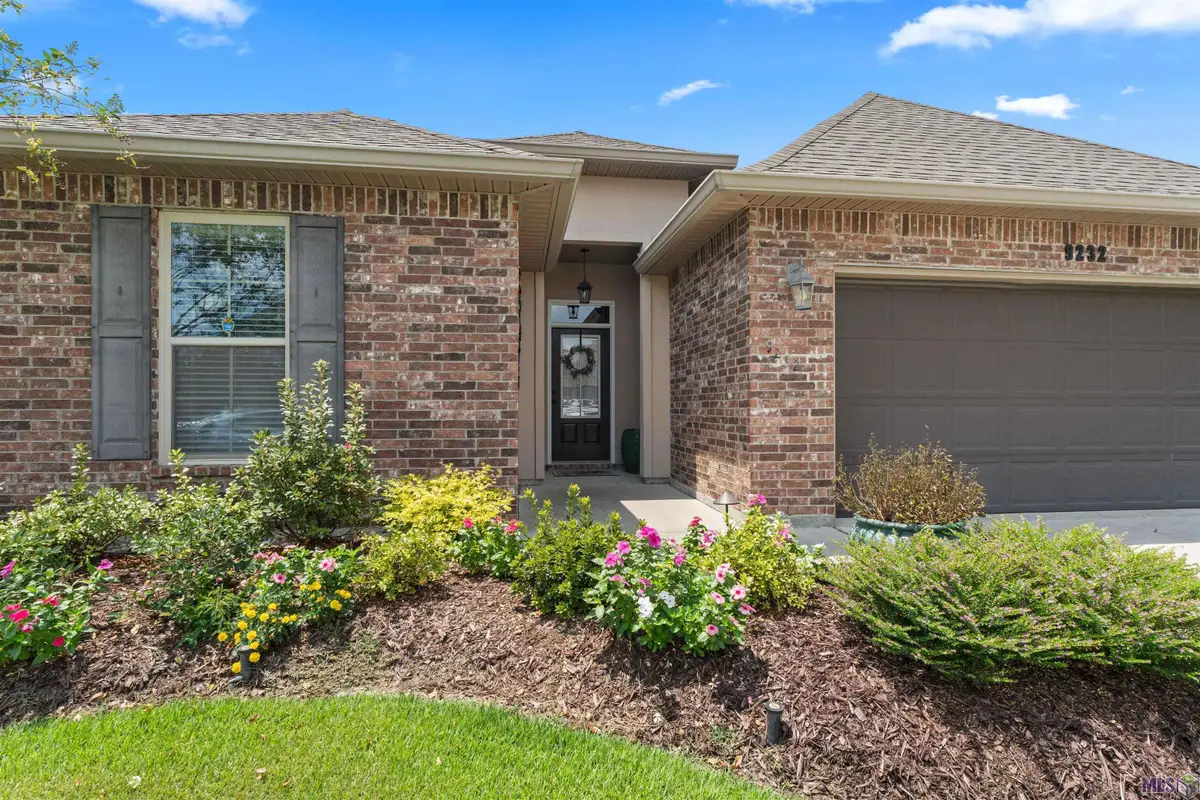9232 Falling Oak Dr, Old Jefferson, LA 70817 - #1