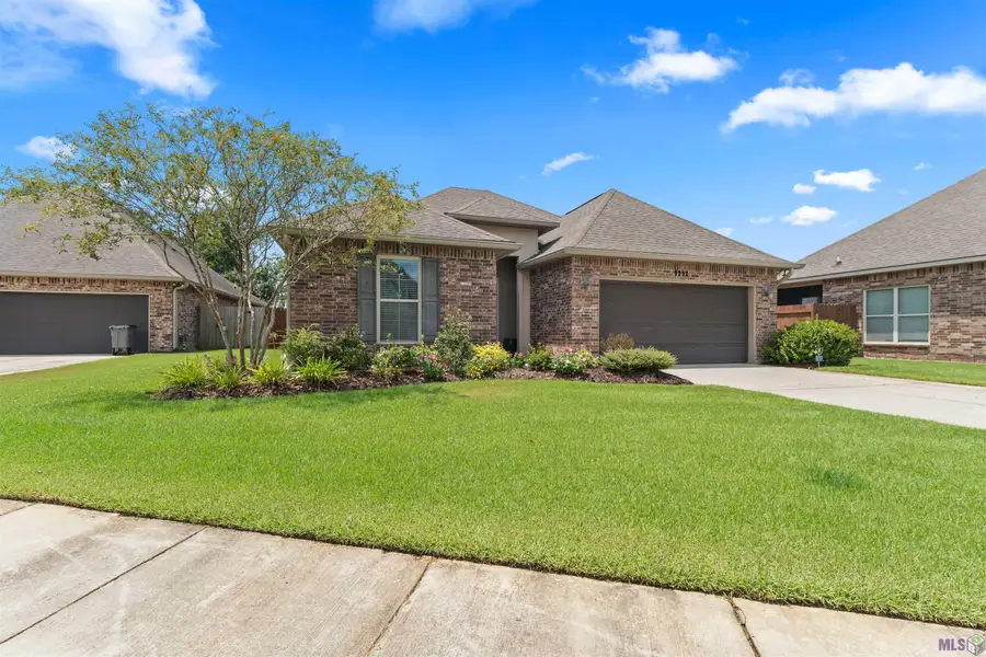 9232 Falling Oak Dr, Old Jefferson, LA 70817 - #2