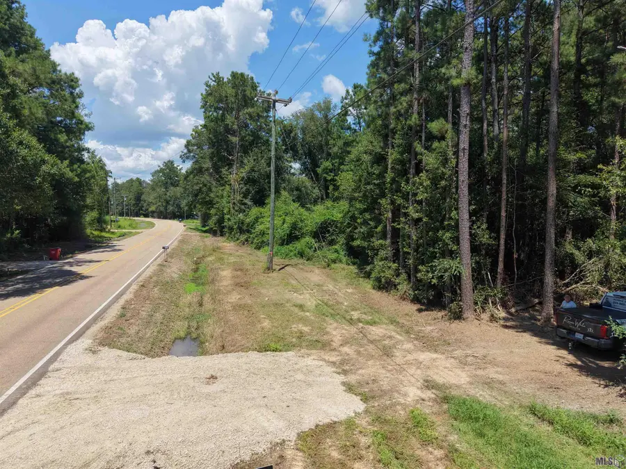 38270 Walker North Rd, Walker, LA 70785 - #2