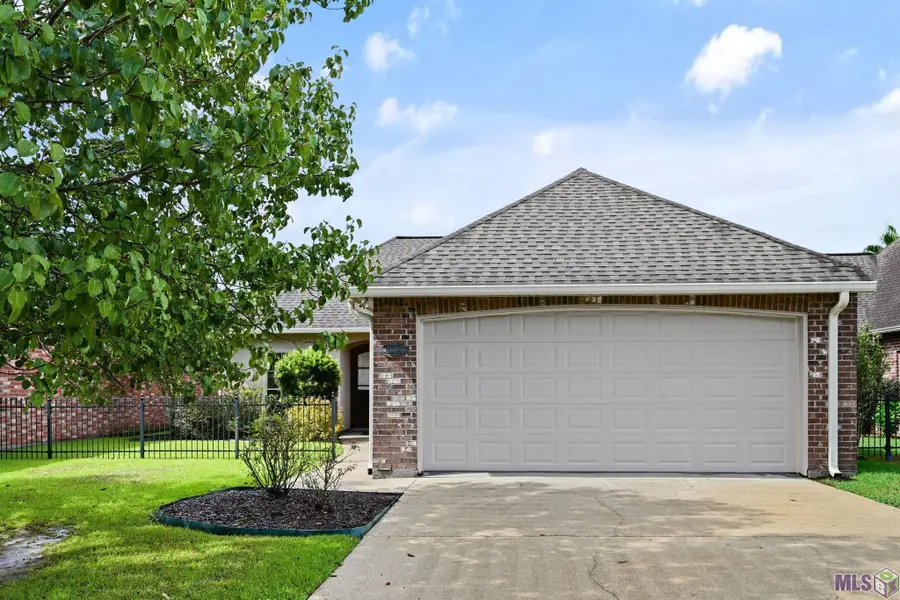 41082 Garden Ct, Gonzales, LA 70737 - #2