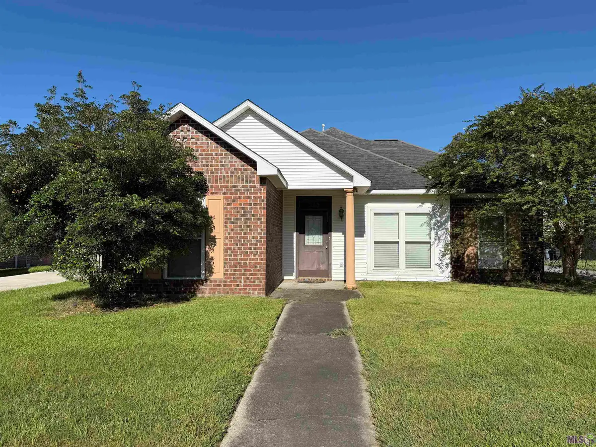 525 Daphne Dr, Gonzales, LA 70737 - #1