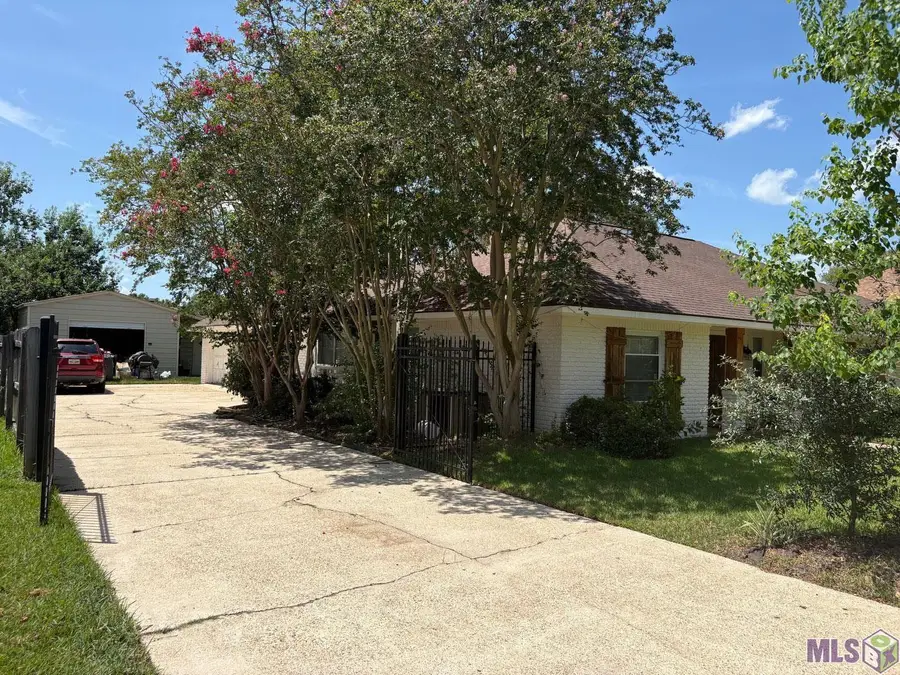 2316 Laurelwood Dr, Baton Rouge, LA 70816 - #2