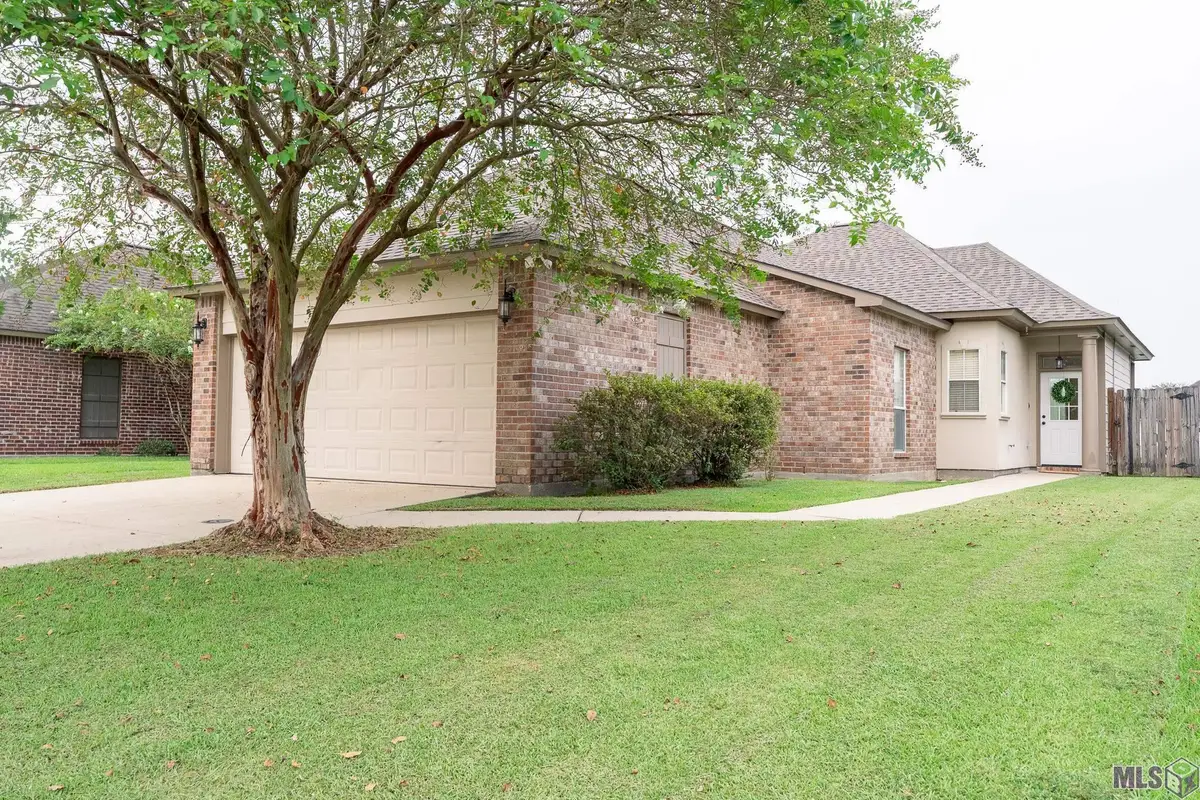 8977 Lake Mist Ave, Baton Rouge, LA 70810 - #1