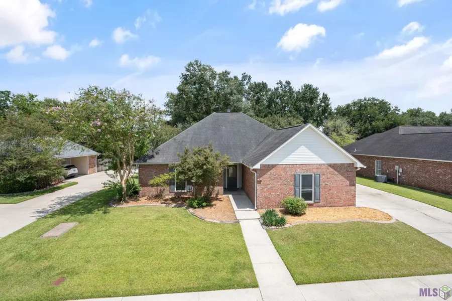 17210 Fountainbleau Dr, Prairieville, LA 70769 - #2