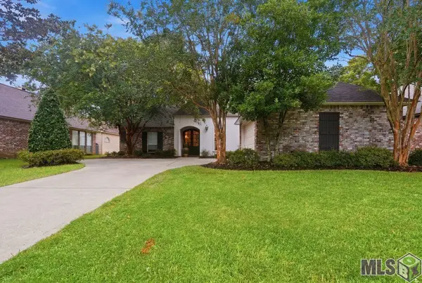 621 Highland Knoll Ct, Baton Rouge, LA 70810
