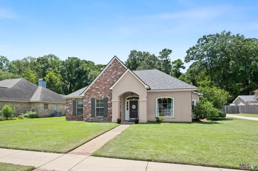 5411 Sophie Anne Dr, Zachary, LA 70791 - #2