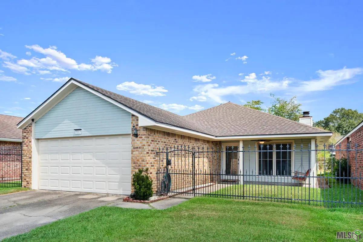 2113 Maple Ridge Dr, Baton Rouge, LA 70816 - #1