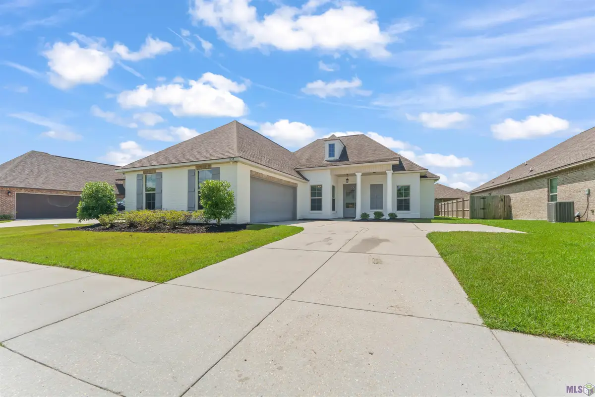 837 Lakehaven Dr, Gonzales, LA 70737 - #1