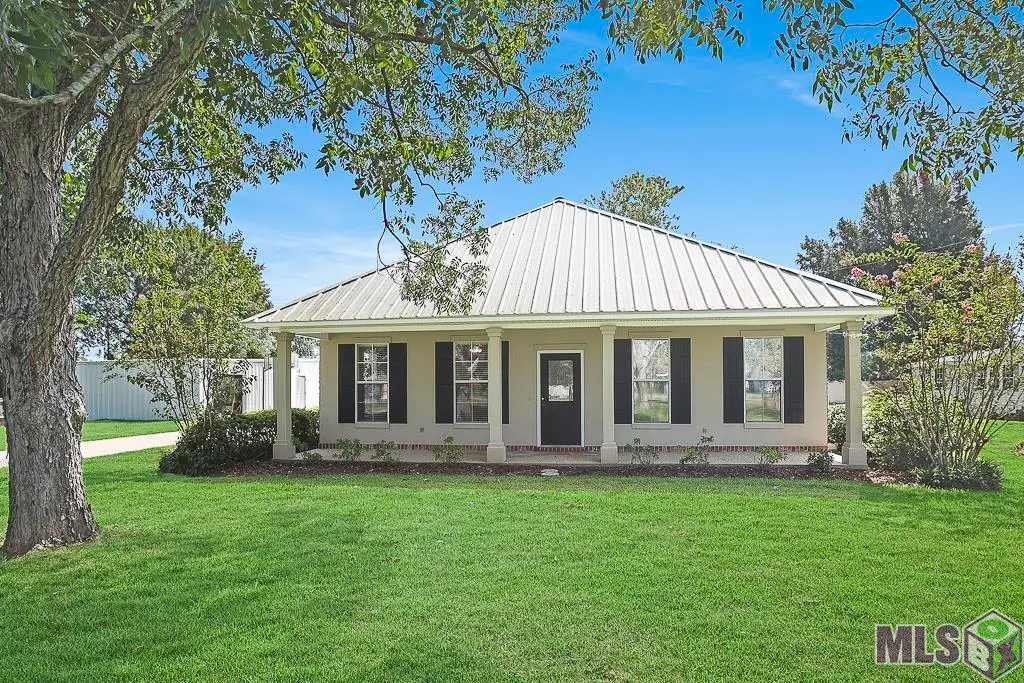 2254 Dibenedetto Ln, Port Allen, LA 70767 - #1