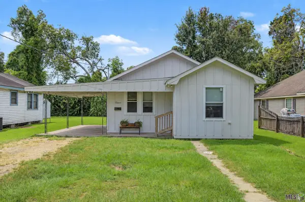211 E Caldwell St, Gonzales, LA 70737
