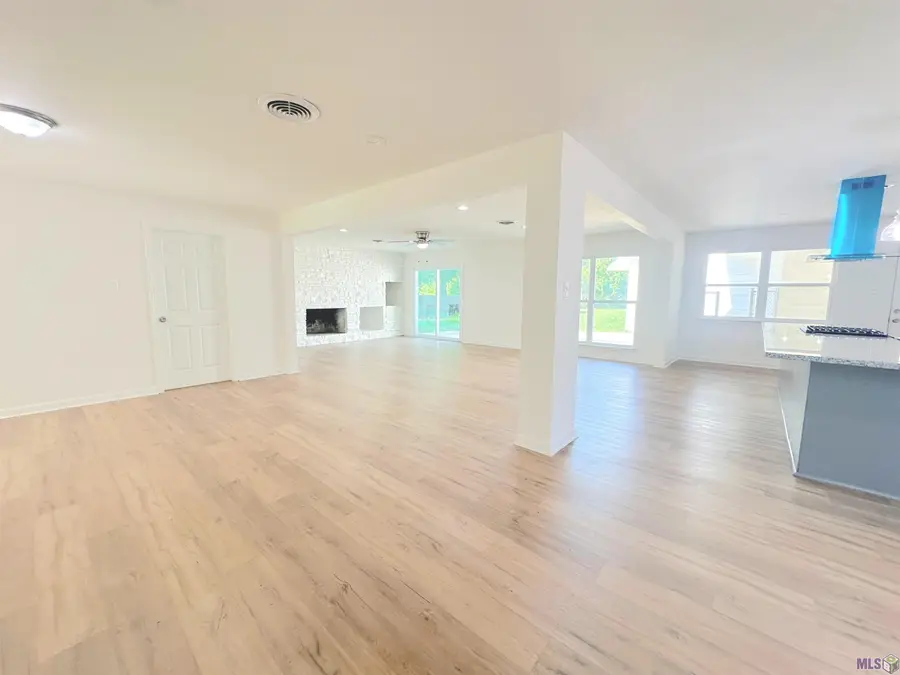 1344 Carolyn Sue Dr, Baton Rouge, LA 70815 - #2