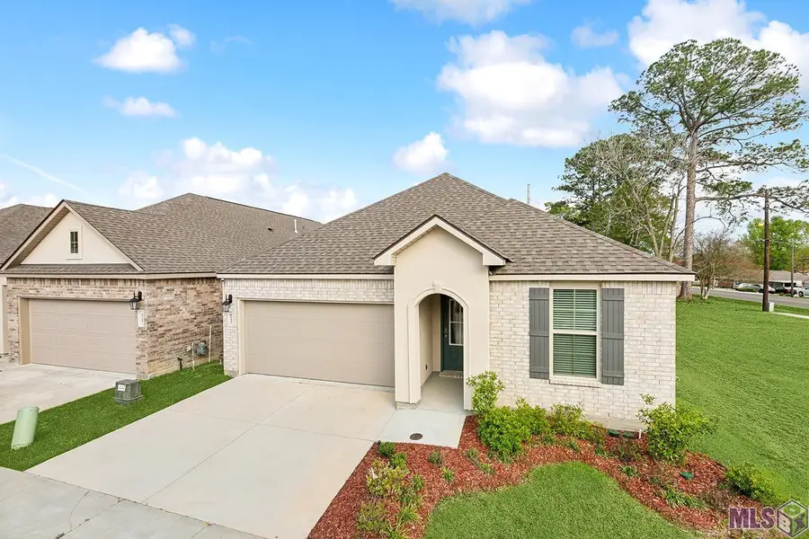 6733 Tiger Pointe Dr, Baton Rouge, LA 70817 - #2