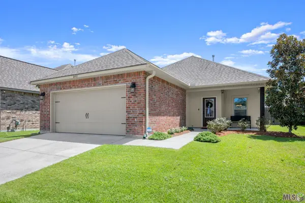 6413 Blue Rose Dr, Baton Rouge, LA 70817