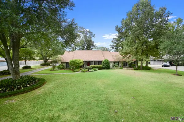17631 Creek Hollow Rd, Saint George, LA 70817