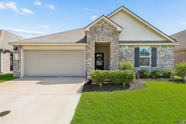 8368 Rosemary Ave, Denham Springs, LA 70726