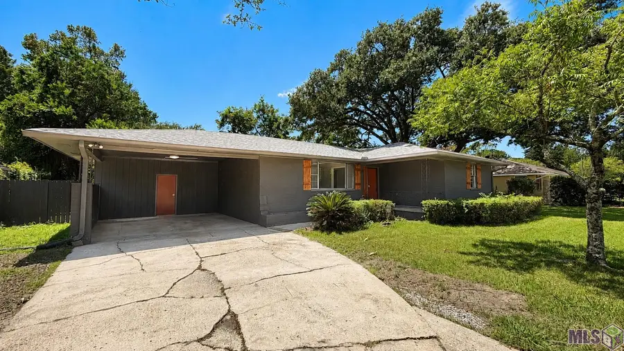 9334 W Damuth Dr, Baton Rouge, LA 70815 - #2