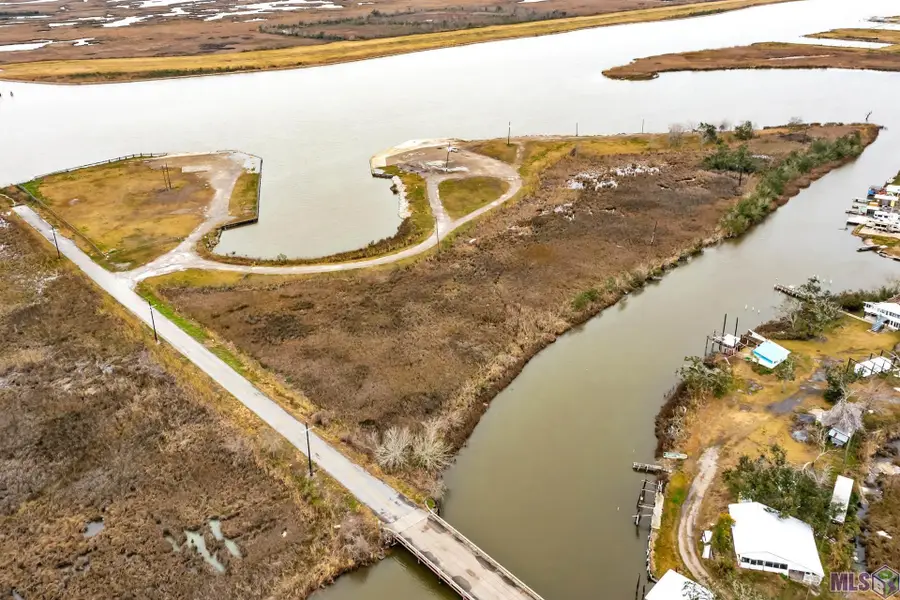9576 Grand Caillou Road, Dulac, LA 70353 - Image #2