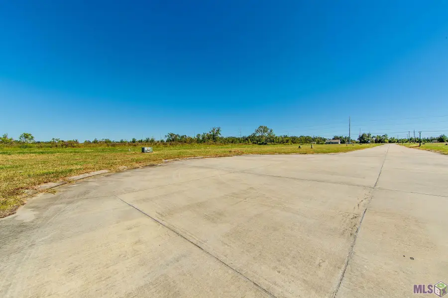 117 Rue Bordeaux, Houma, LA 70360 - Image #2