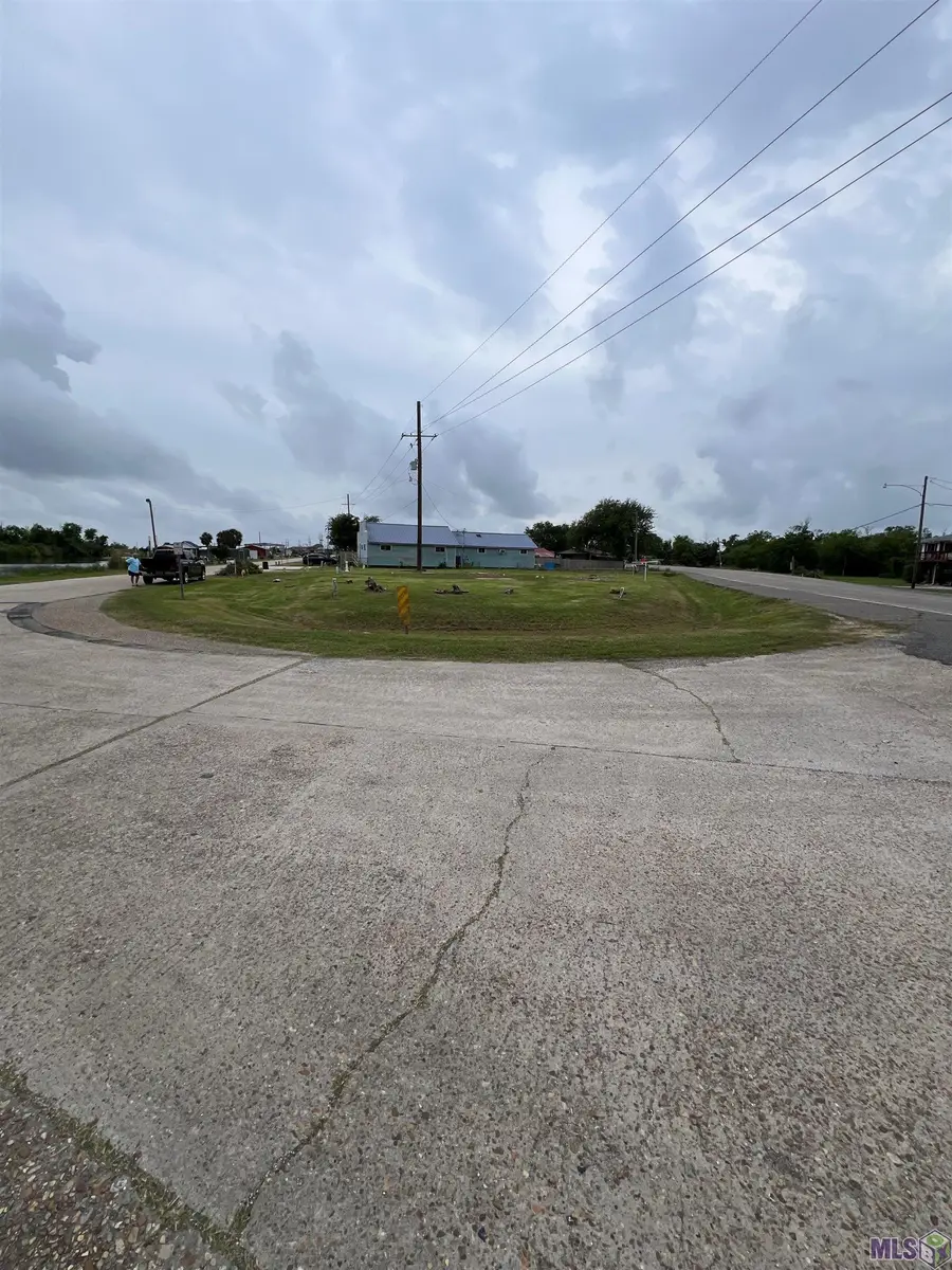 100 Dr Hugh St Martin Drive, Chauvin, LA 70344 - Image #3