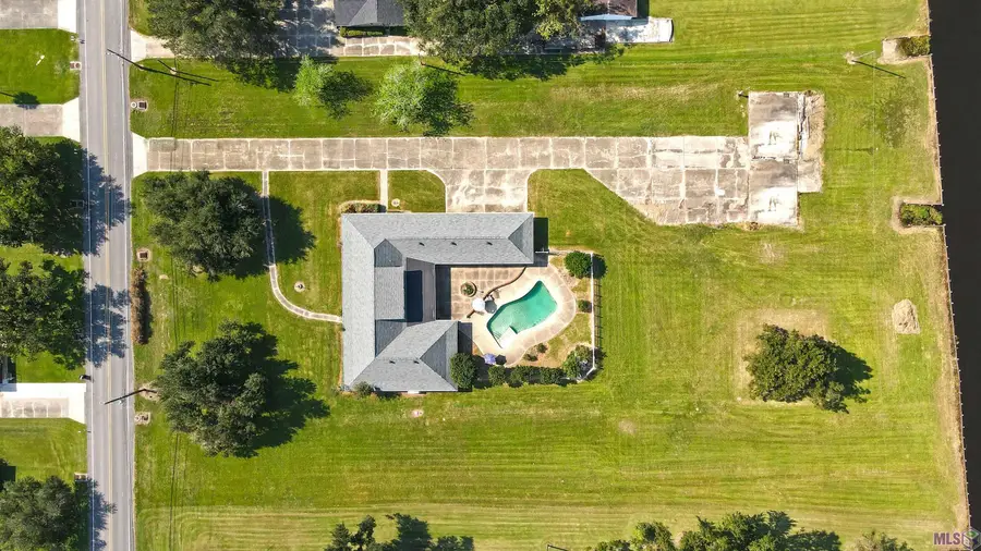 4029 Country Dr, Bourg, LA 70343 - Image #3